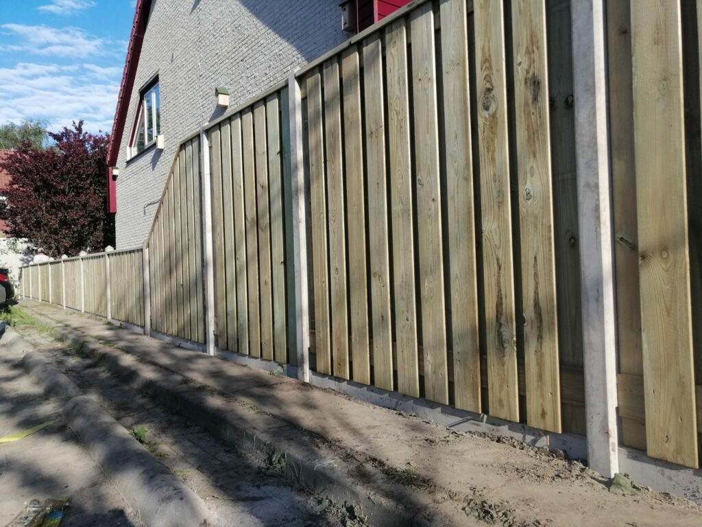 Afloop scherm hout beton schutting