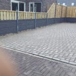 Laag model rots motief hout beton schutting